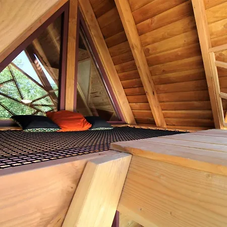 캠프장 Habitat Createur - Hebergements Insolites Au Municipal 