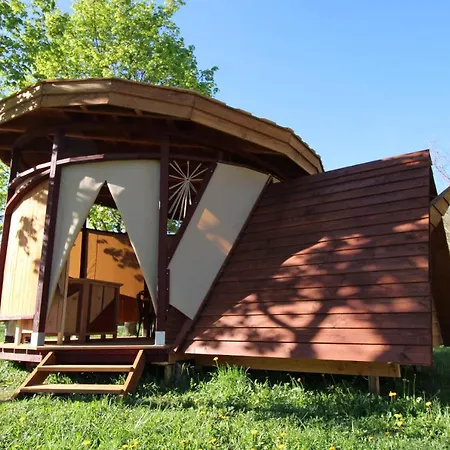 Habitat Createur - Hebergements Insolites Au Municipal 